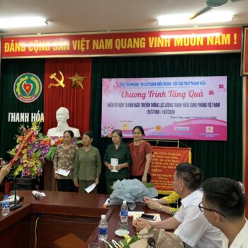 Công ty CP Tiền Phong tặng quà tri ân kỷ niệm 70 năm ngày truyền thống của lực lượng TNXP Việt Nam và ngày Thương binh, liệt sĩ 27/7